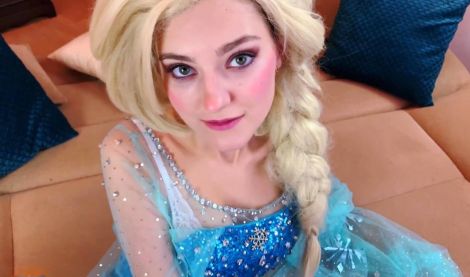 Крошка-россиянка в сексуальном платье: страстный домашний трах с любимым!