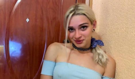 Жена на работе: москвич рвёт грязное очко лучшей подруге кремпаем в тугую попку!