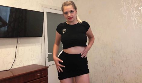 Россиянка соблазняет сожителя, как молоденькая студентка в общежитии