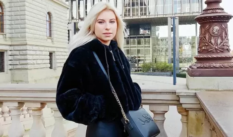 Россиянка сильно хочет сниматься в порно