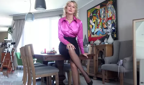 Не важно что я мама твоего друга, сексом заниматься я тоже люблю